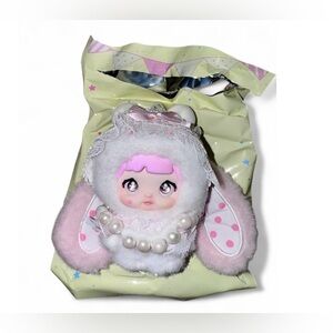 Sweetheart Bunny Nommi – Mousse Sweet (Confirmed Character)